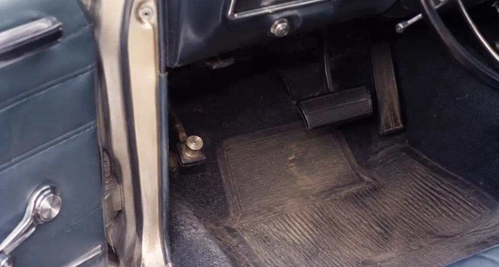 Floor-Mounted High-Beam Switch